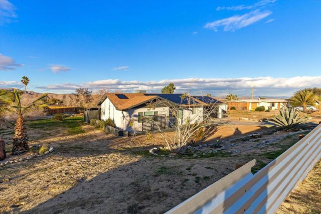 61664 Crest Circle Drive, Joshua Tree, CA 92252