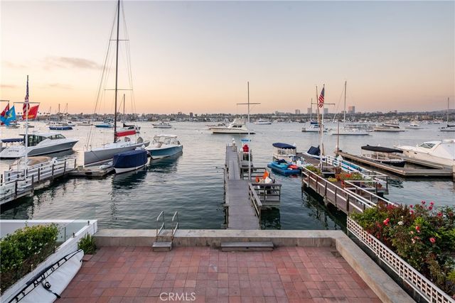1204 E Balboa Boulevard, Newport Beach, CA 92661