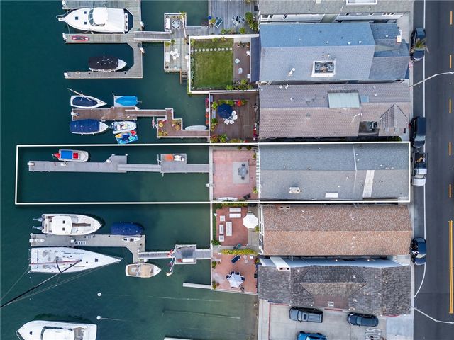 1204 E Balboa Boulevard, Newport Beach, CA 92661