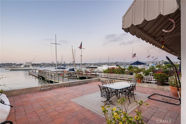 1204 E Balboa Boulevard, Newport Beach, CA 92661