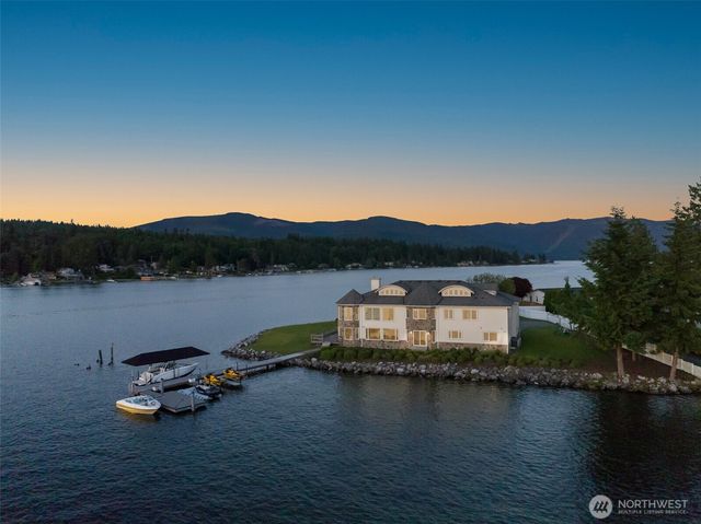 1555 Fairview Street, Bellingham, WA 98229