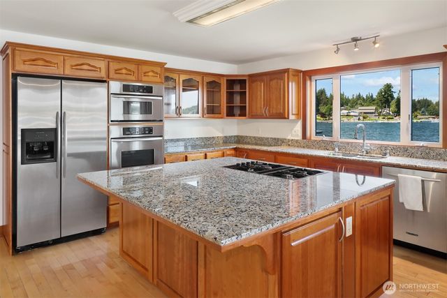 1555 Fairview Street, Bellingham, WA 98229