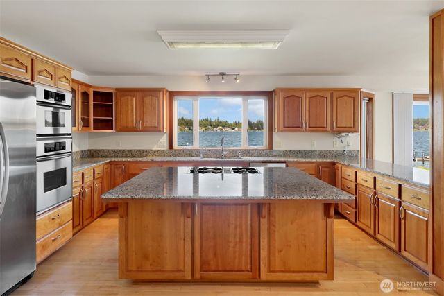 1555 Fairview Street, Bellingham, WA 98229