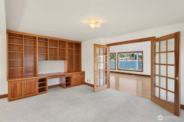 1555 Fairview Street, Bellingham, WA 98229