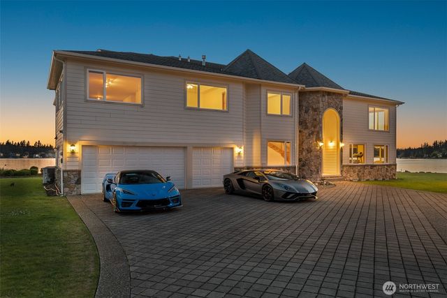 1555 Fairview Street, Bellingham, WA 98229