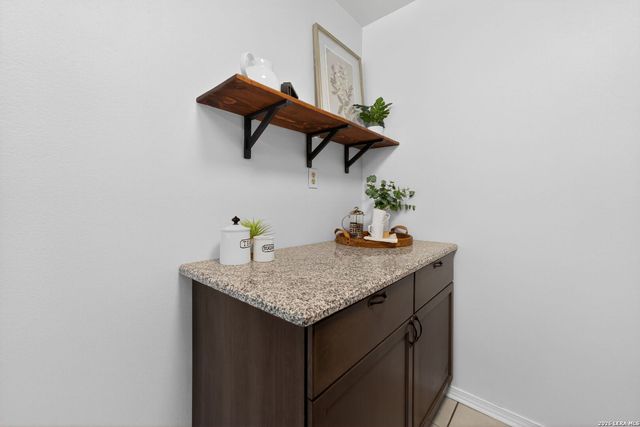9410 Valley Bend, San Antonio, TX 78250