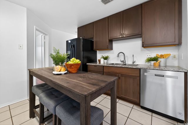 9410 Valley Bend, San Antonio, TX 78250