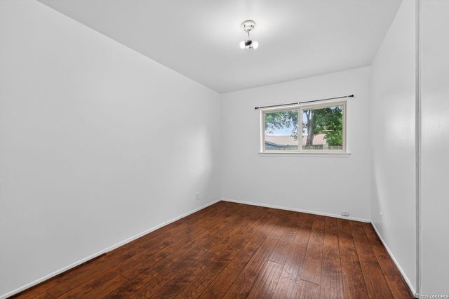 9410 Valley Bend, San Antonio, TX 78250