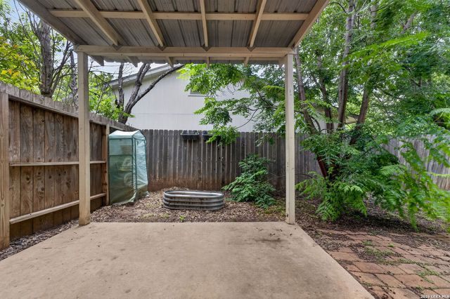 9410 Valley Bend, San Antonio, TX 78250