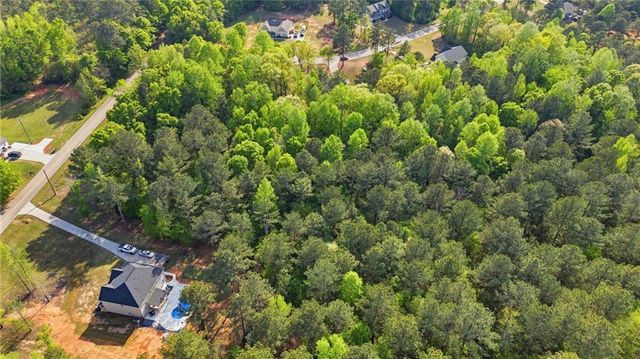 100 Delta Downs Court, Hogansville, GA 30230