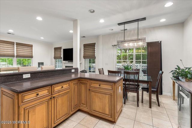 8 Fells Drive, Manalapan, NJ 07726