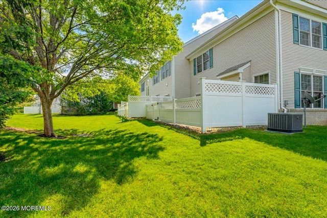 8 Fells Drive, Manalapan, NJ 07726