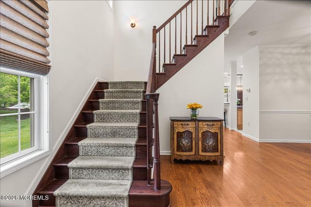 8 Fells Drive, Manalapan, NJ 07726