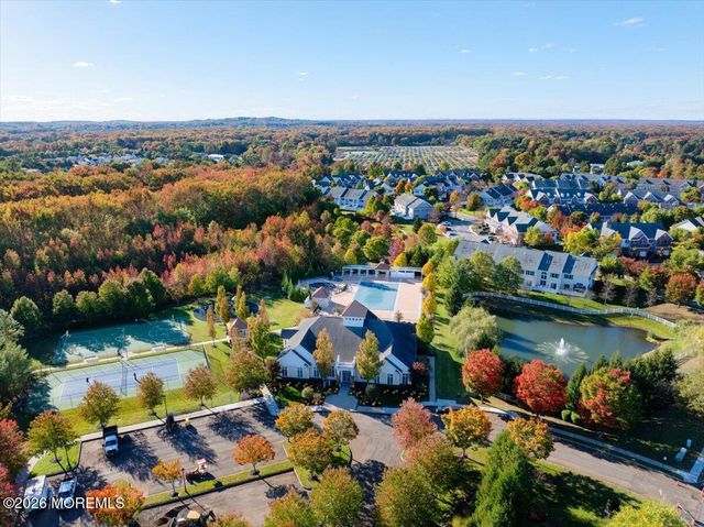 8 Fells Drive, Manalapan, NJ 07726