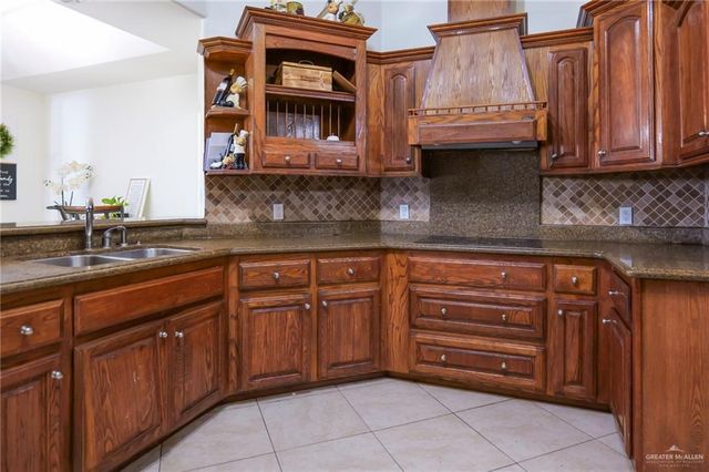 1603 Nugget Street, Penitas, TX 78576