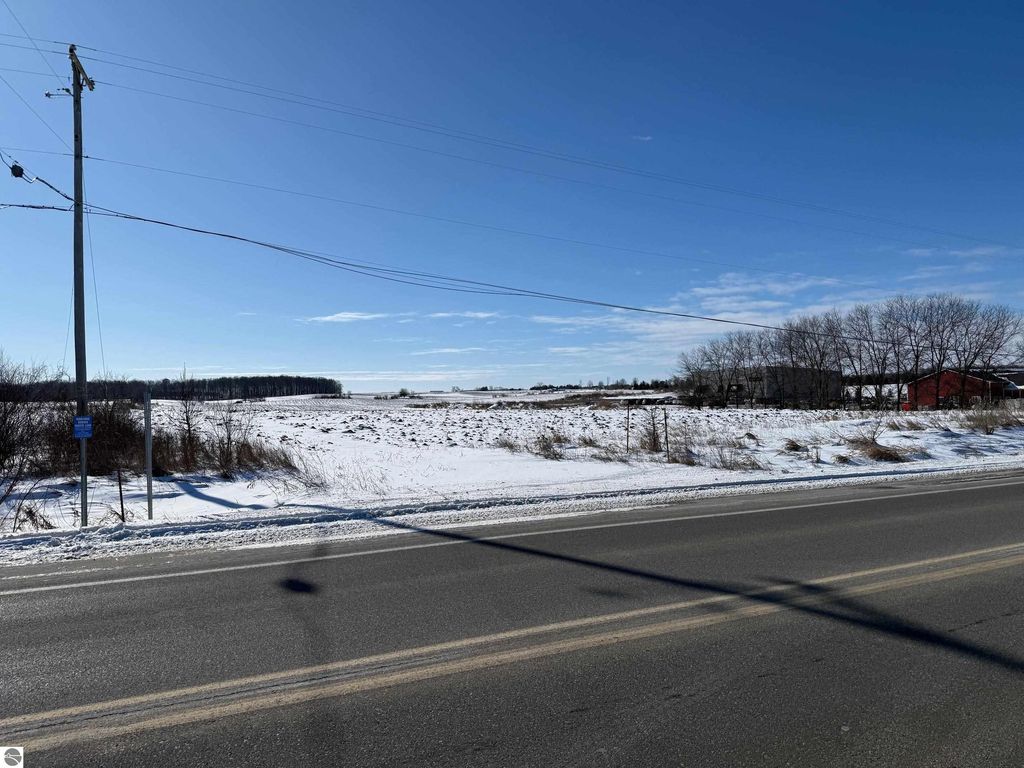 Image 5 of property listing at TBD E Broomfield Road, Mt Pleasant, MI 48858