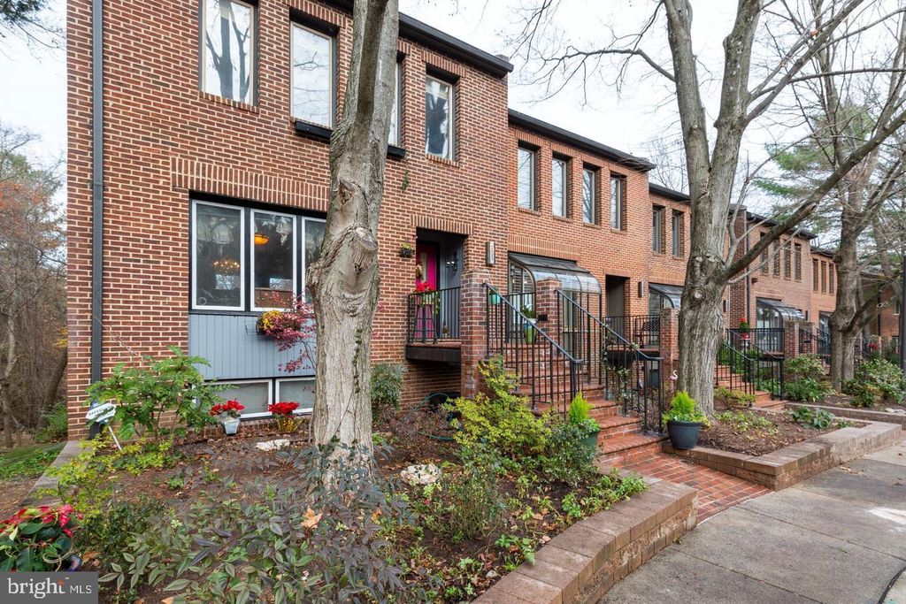 7523 BRADLEY BLVD, Bethesda, MD 20817