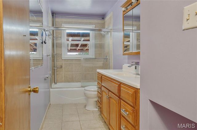 4 Hazelwood Lane, Hazelwood, MO 63042
