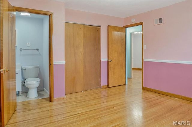 4 Hazelwood Lane, Hazelwood, MO 63042