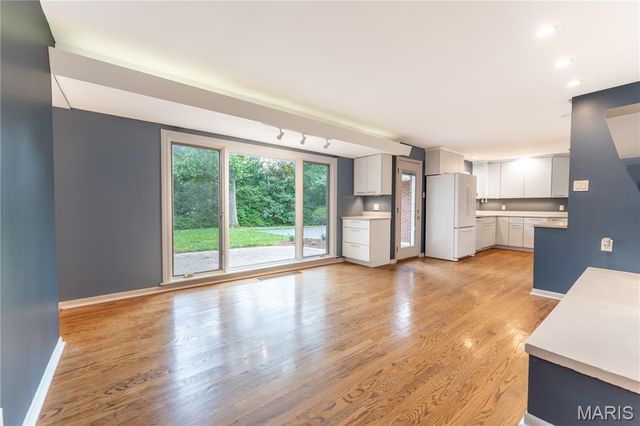 8 Tealwood Drive, Creve Coeur, MO 63141