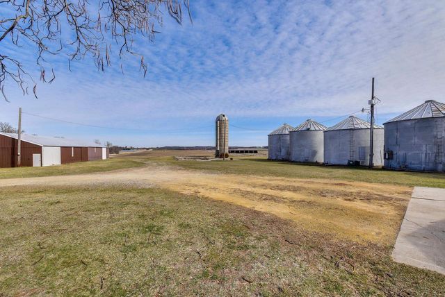 1825 S Highway 104, Brodhead, WI 53520