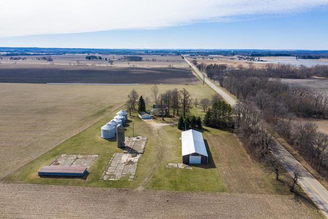 1825 S Highway 104, Brodhead, WI 53520