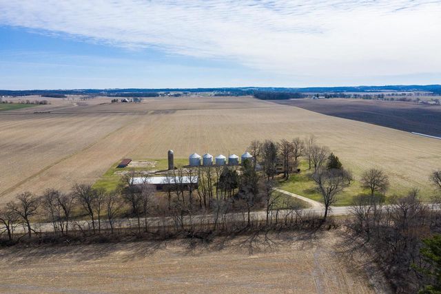 1825 S Highway 104, Brodhead, WI 53520