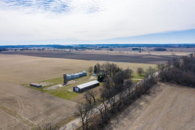 1825 S Highway 104, Brodhead, WI 53520