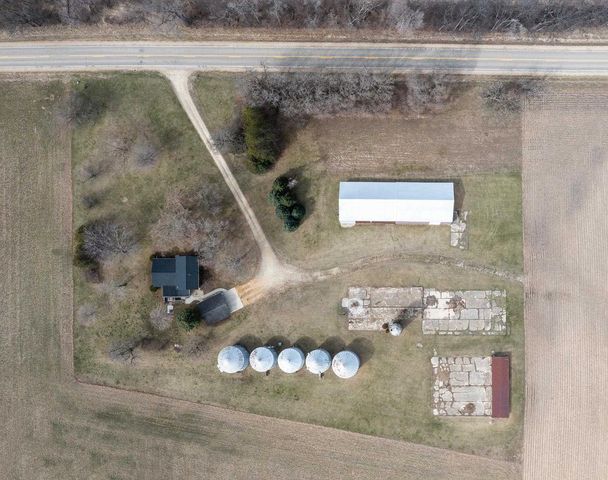 1825 S Highway 104, Brodhead, WI 53520