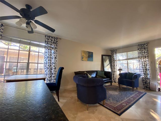 3224 Timmons Lane 130, Houston, TX 77027