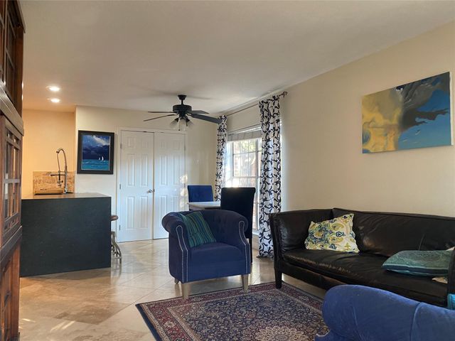 3224 Timmons Lane 130, Houston, TX 77027