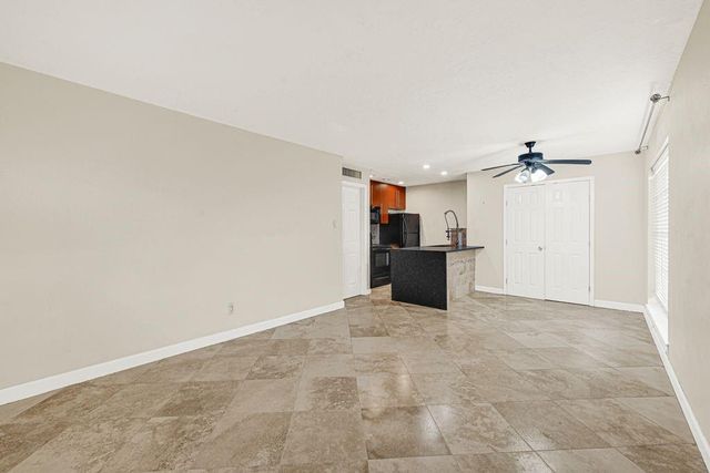 3224 Timmons Lane 130, Houston, TX 77027