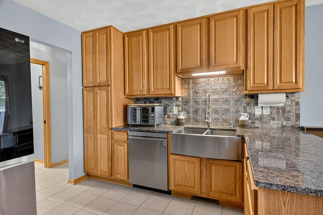 7848 Moore Hill Court, Belvidere, IL 61008