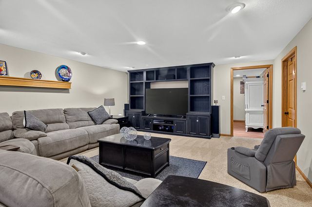 7848 Moore Hill Court, Belvidere, IL 61008