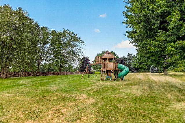 7848 Moore Hill Court, Belvidere, IL 61008