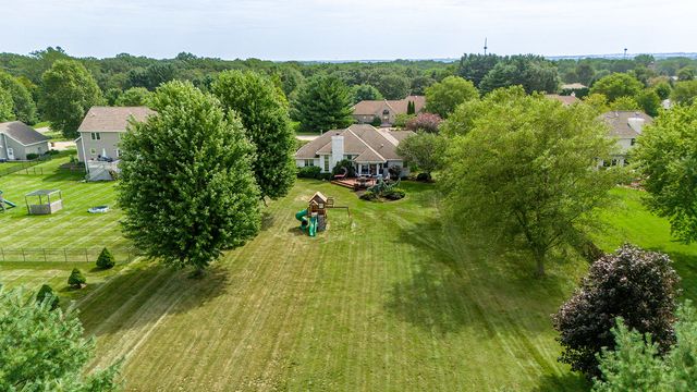 7848 Moore Hill Court, Belvidere, IL 61008