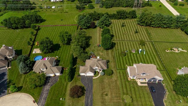 7848 Moore Hill Court, Belvidere, IL 61008