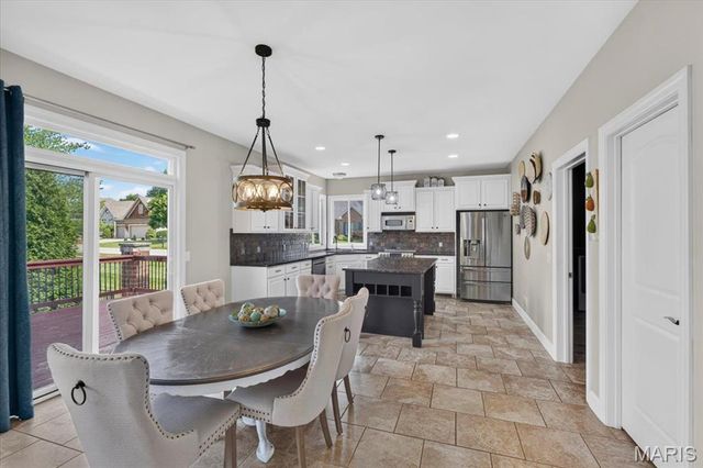 31 Pinewood Court, Dardenne Prairie, MO 63368