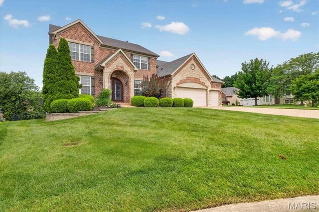 31 Pinewood Court, Dardenne Prairie, MO 63368