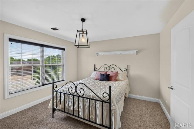 31 Pinewood Court, Dardenne Prairie, MO 63368
