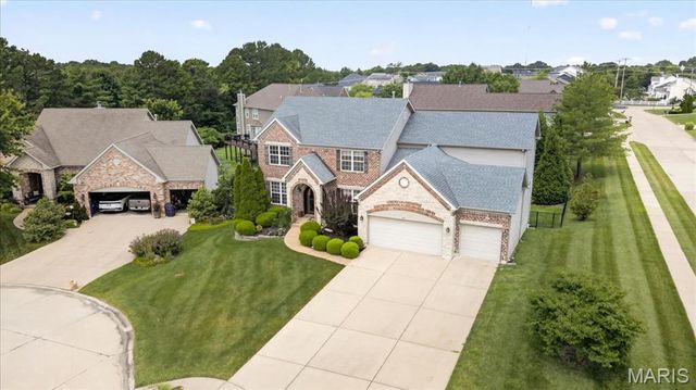 31 Pinewood Court, Dardenne Prairie, MO 63368
