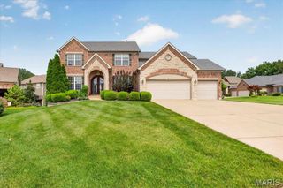 31 Pinewood Court, Dardenne Prairie, MO 63368
