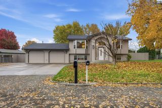 102 N Lincoln Street, Kennewick, WA 99336