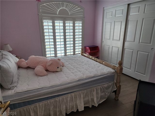 3033 Misty Harbour Drive, Las Vegas, NV 89117