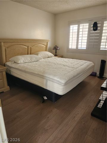 3033 Misty Harbour Drive, Las Vegas, NV 89117