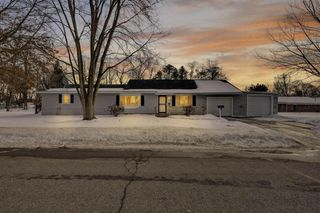 75 Taylor Avenue, Battle Creek, MI 49037