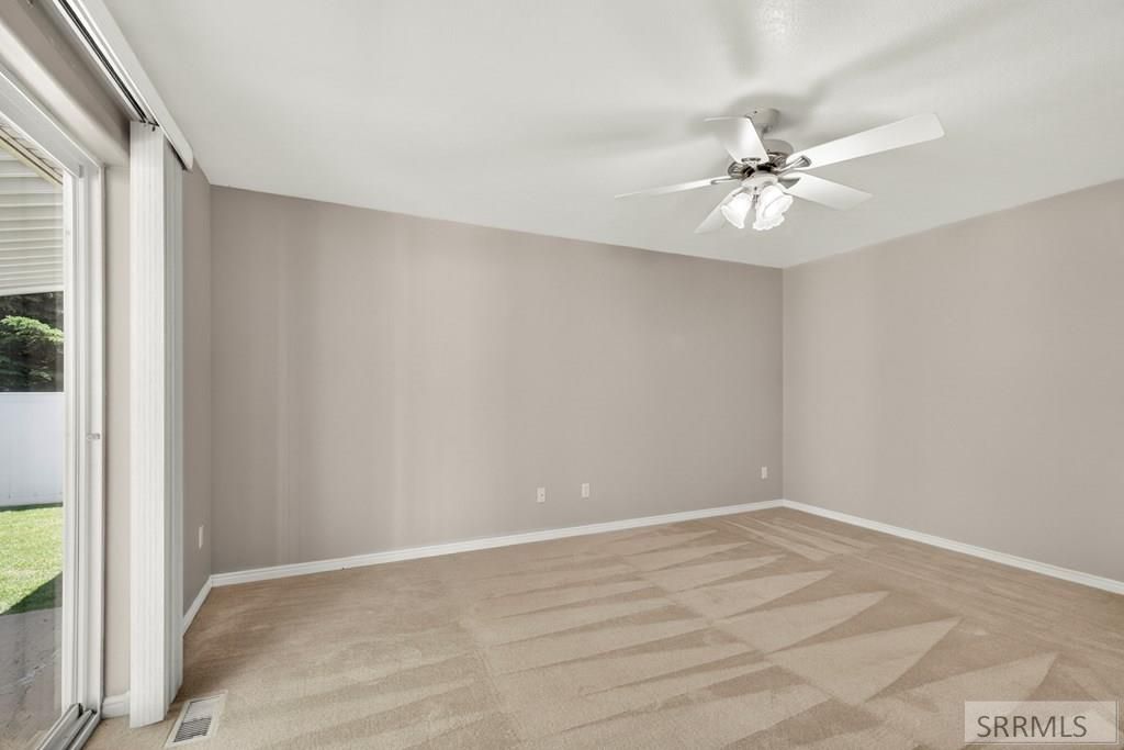 Image 15 of property listing at 2907 E Courtyard Circle, Ammon, ID 83406