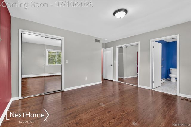 33950 Ecorse Road, Romulus, MI 48174