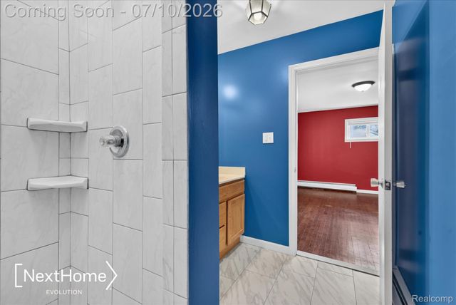 33950 Ecorse Road, Romulus, MI 48174