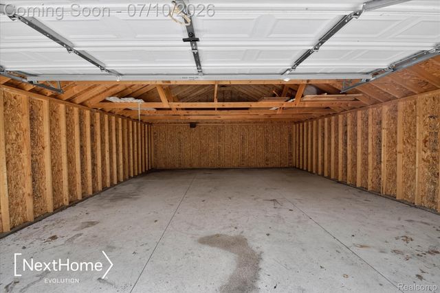 33950 Ecorse Road, Romulus, MI 48174